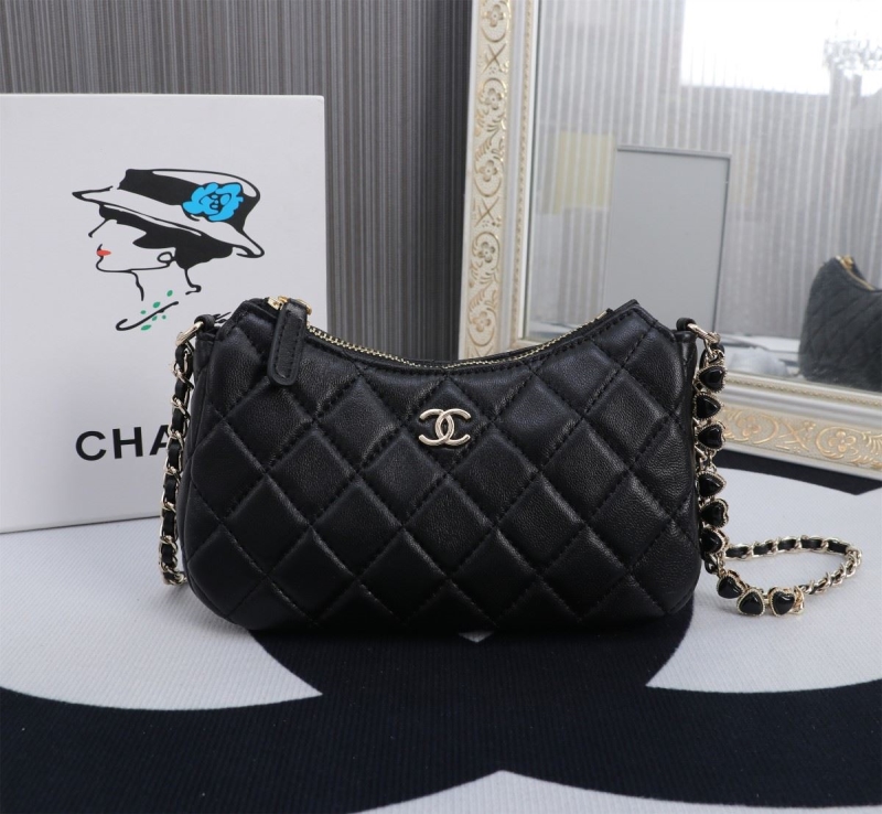 Ch**el hobo bags